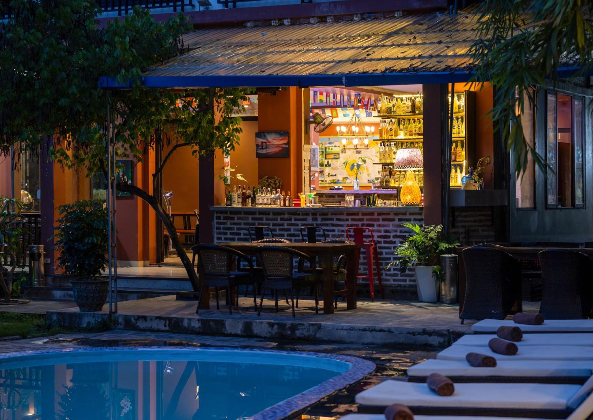 Chan Chau Catba Backpackers Hostel & Pool Bar מראה חיצוני תמונה