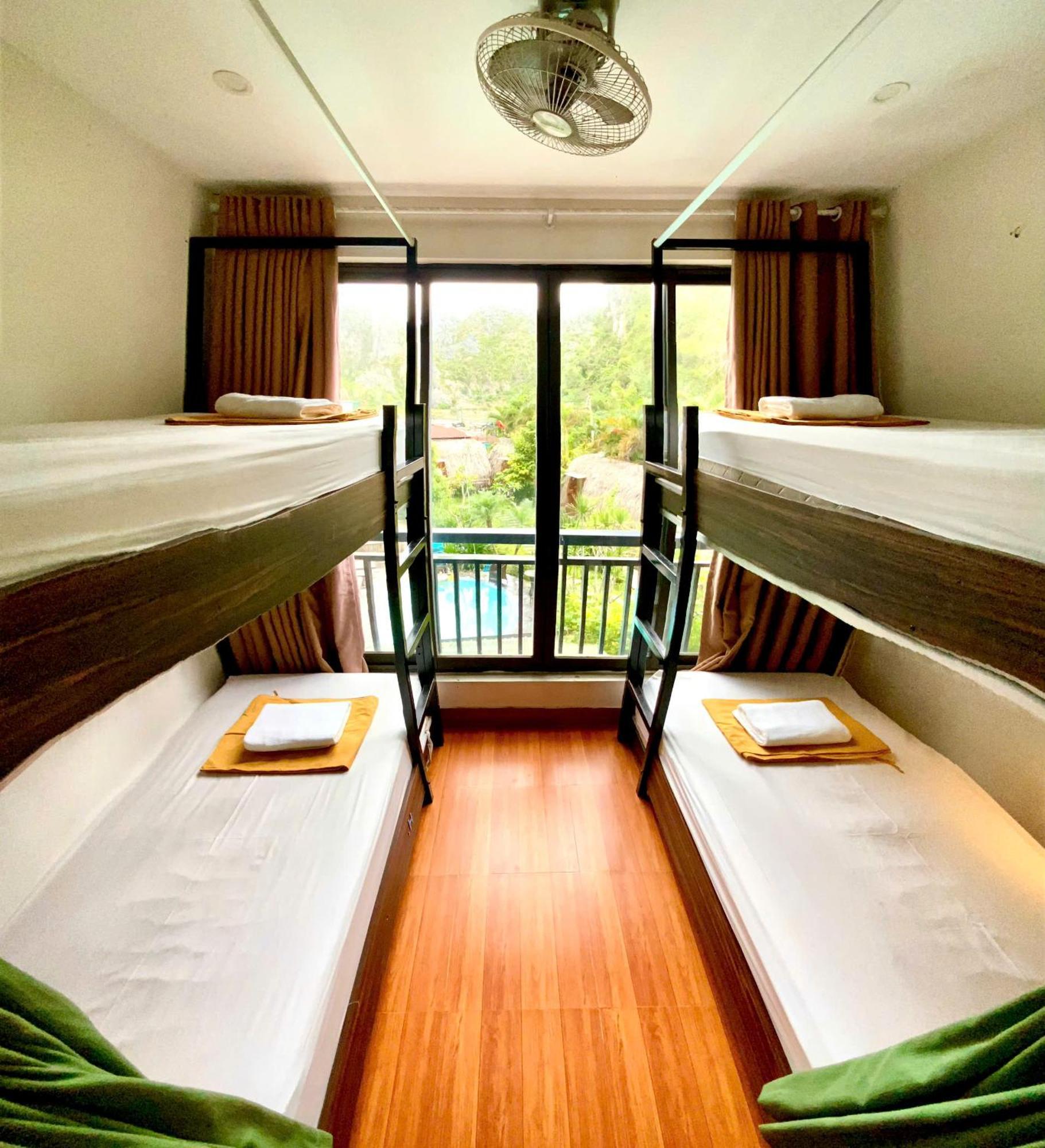 Chan Chau Catba Backpackers Hostel & Pool Bar מראה חיצוני תמונה